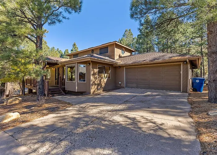 Sensational Burning Tree 4 Bed 3 Bath Retreat In The Country Club Сasa de vacaciones *