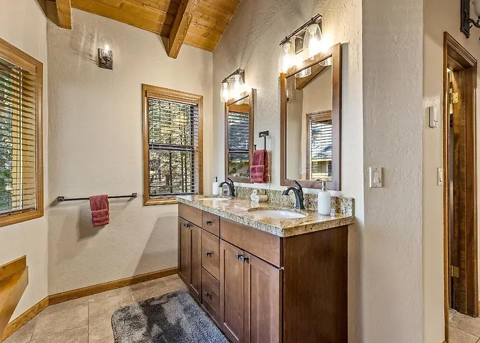 Sensational Burning Tree 4 Bed 3 Bath Retreat In The Country Club Сasa de vacaciones Flagstaff