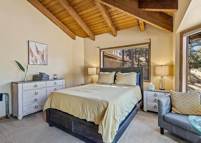 Sensational Burning Tree 4 Bed 3 Bath Retreat In The Country Club Сasa de vacaciones