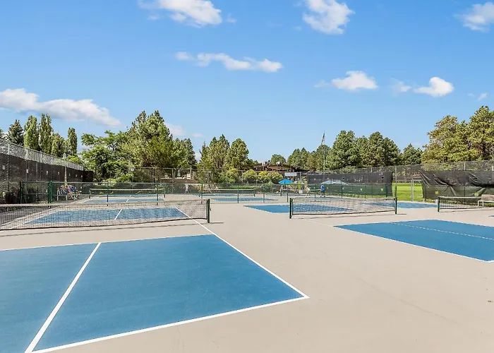 Sensational Burning Tree 4 Bed 3 Bath Retreat In The Country Club Flagstaff