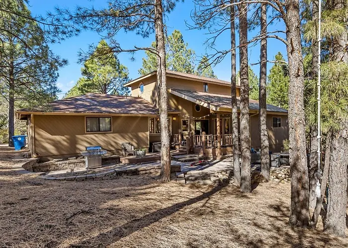 Sensational Burning Tree 4 Bed 3 Bath Retreat In The Country Club Сasa de vacaciones