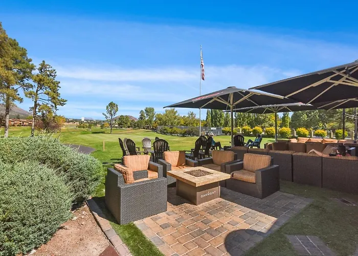 Сasa de vacaciones Sensational Burning Tree 4 Bed 3 Bath Retreat In The Country Club