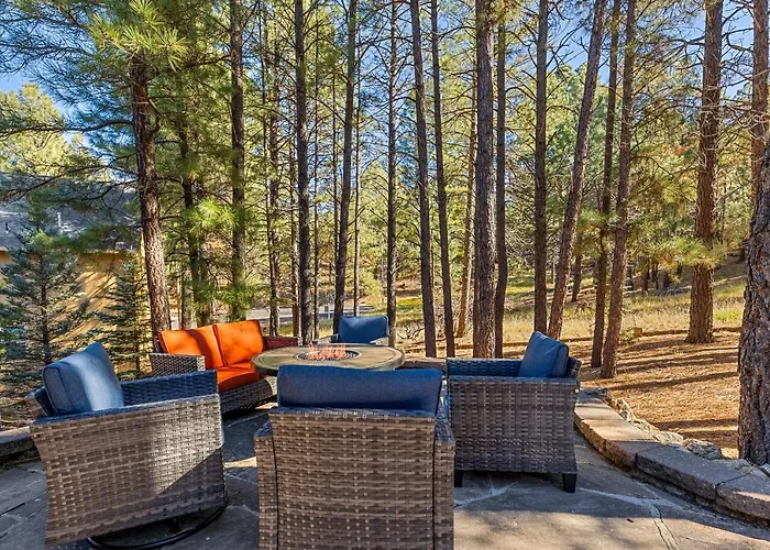 Sensational Burning Tree 4 Bed 3 Bath Retreat In The Country Club *