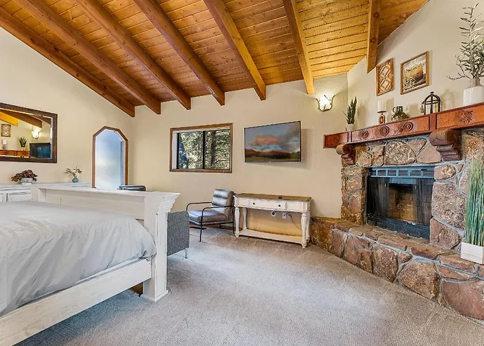 Sensational Burning Tree 4 Bed 3 Bath Retreat In The Country Club Flagstaff